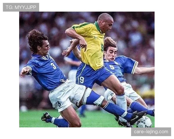 拉莫斯与马尔蒂尼：历史级后卫地位对比分析