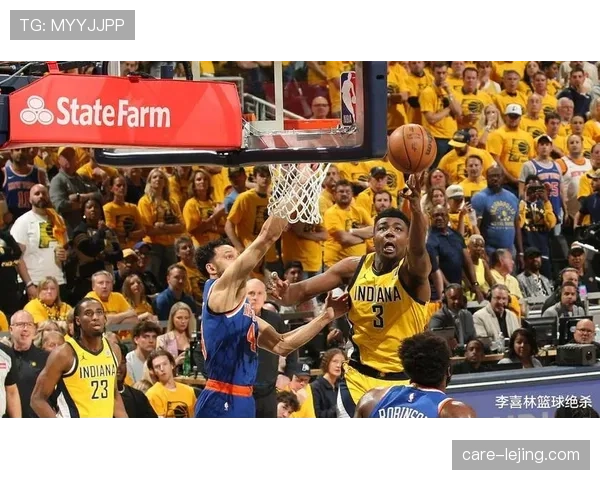 米切尔·罗宾逊挡拆补防迫使约基奇放弃内线